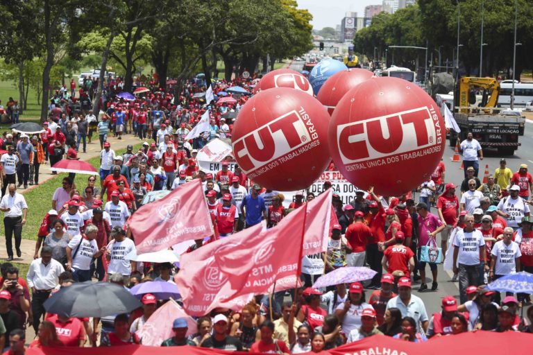 Arrecadação do imposto sindical tem queda de 97% desde 2017