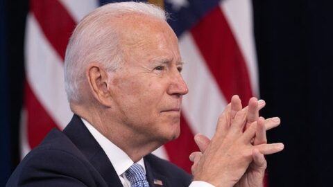 Biden irá convocar Conselho de Segurança Nacional neste domingo